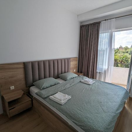 Brand New Apartment In Kutaiszi Kültér fotó