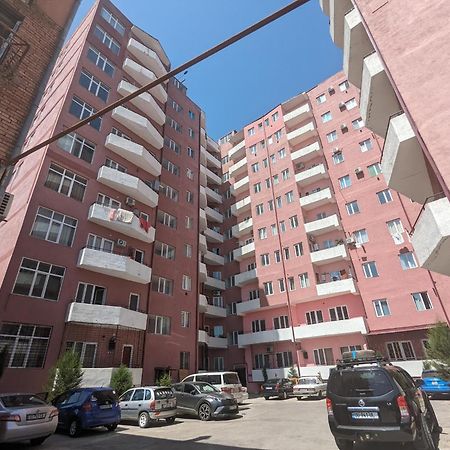 Brand New Apartment In Kutaiszi Kültér fotó