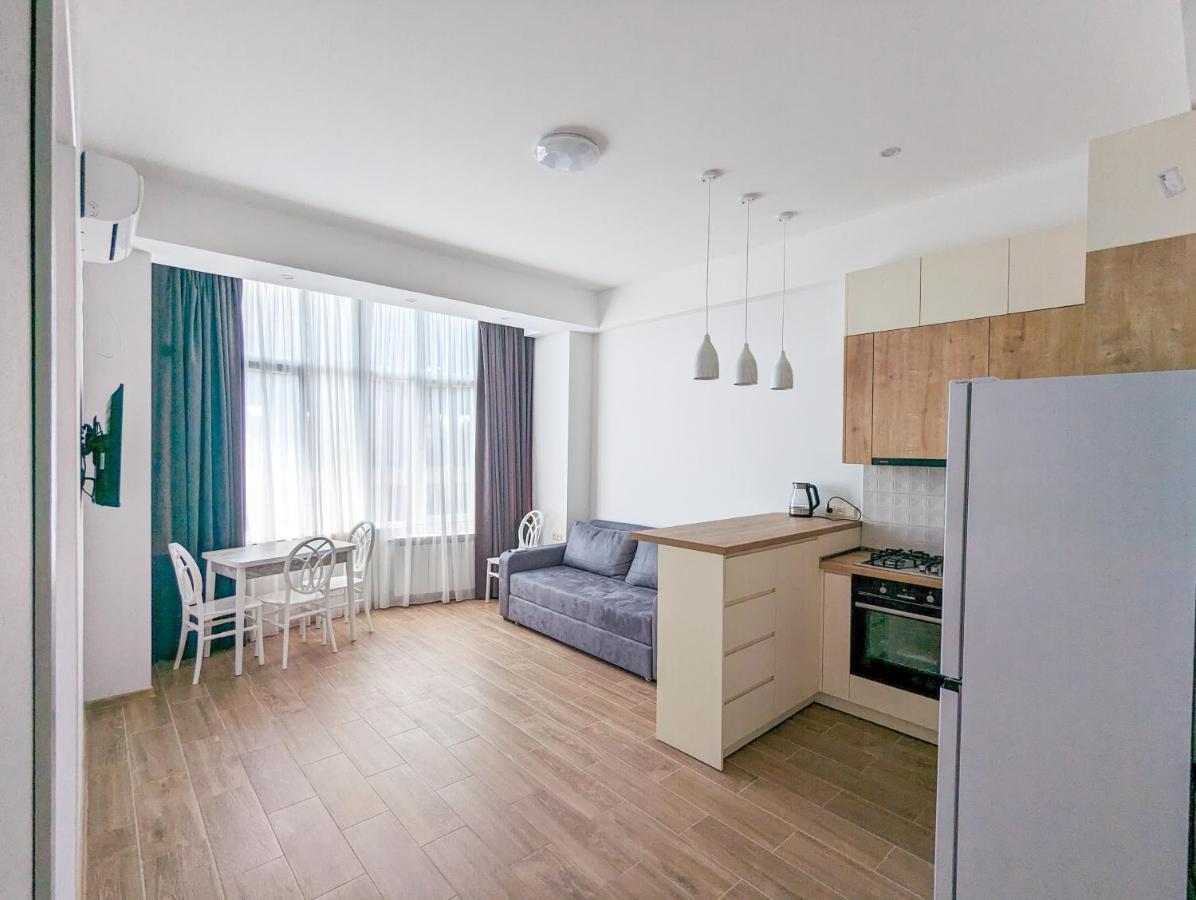Brand New Apartment In Kutaiszi Kültér fotó