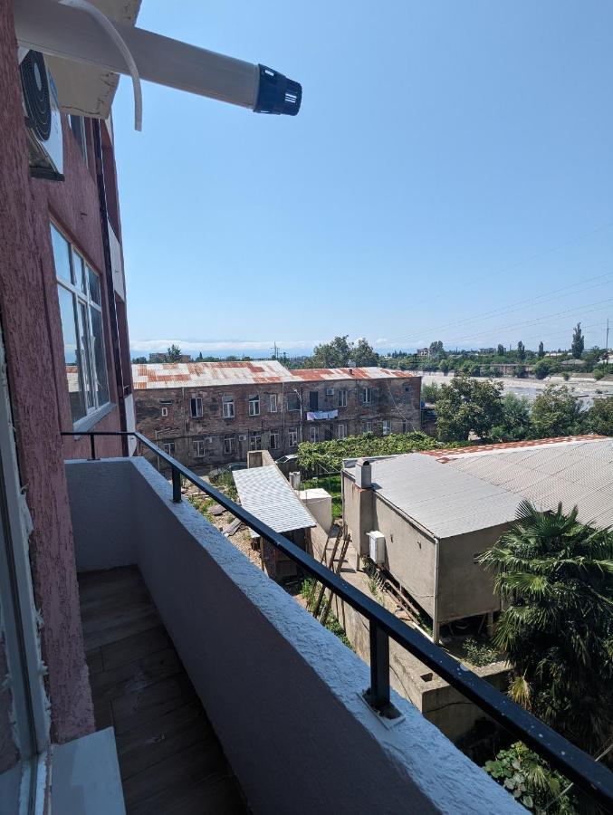 Brand New Apartment In Kutaiszi Kültér fotó